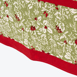 Baies de Houx Red & Green Tablecloth