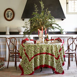 Baies de Houx Red & Green Tablecloth