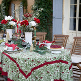 Baies de Houx Red & Green Tablecloth