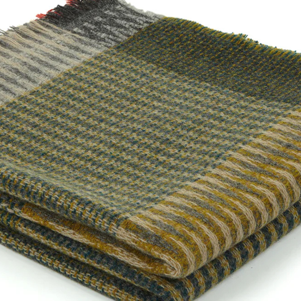 Lismore Throw