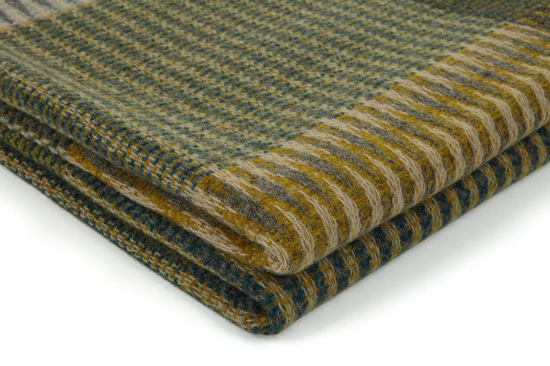 Lismore Throw