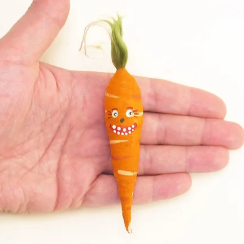 Carrot Face Ornament
