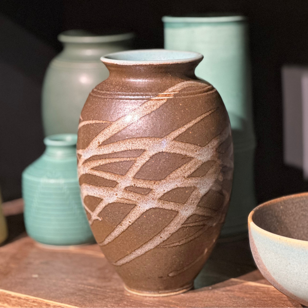 Classic Ash Vase with Streaks